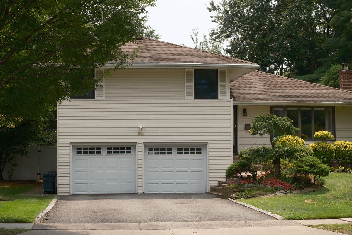Double garage doors on a suburban Ottawa home